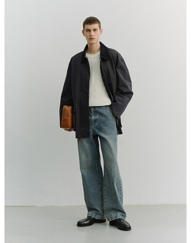 던스트 UNISEX COTTON CHORE JACKET INDIGO NAVY_UDJA6A101N1 네이비 착용컷