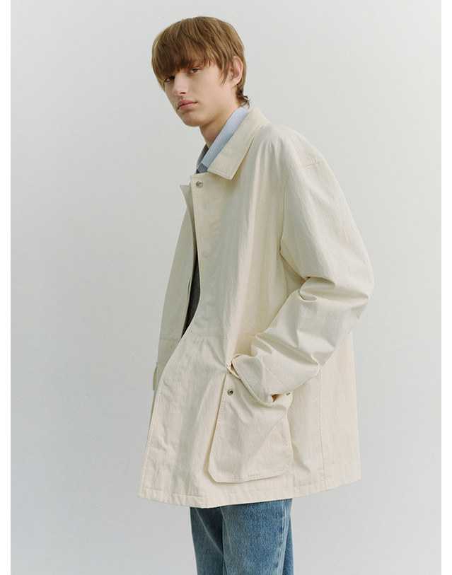 던스트 UNISEX COTTON CHORE JACKET OFF WHITE_UDJA6A101OW 흰색 착용컷