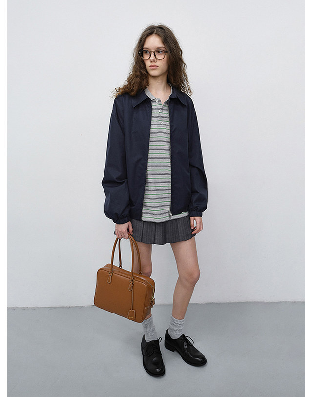 던스트 CLASSIC 28 LEATHER BAG TAN_UDBA6F201CM 카멜 착용컷