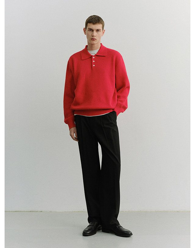 던스트 UNISEX CASHMERE COLLARED SWEATER RED_M_UDSW6A104R2 레드 착용컷