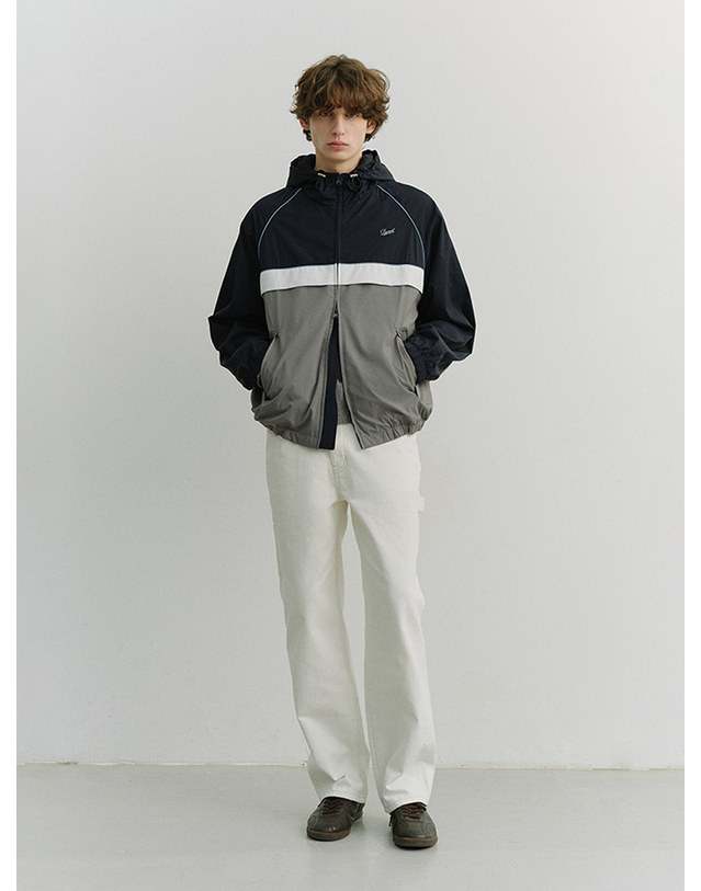 던스트 UNISEX BLOCKED WINDBREAKER NAVY_M_UDJU6A110N2 네이비 착용컷