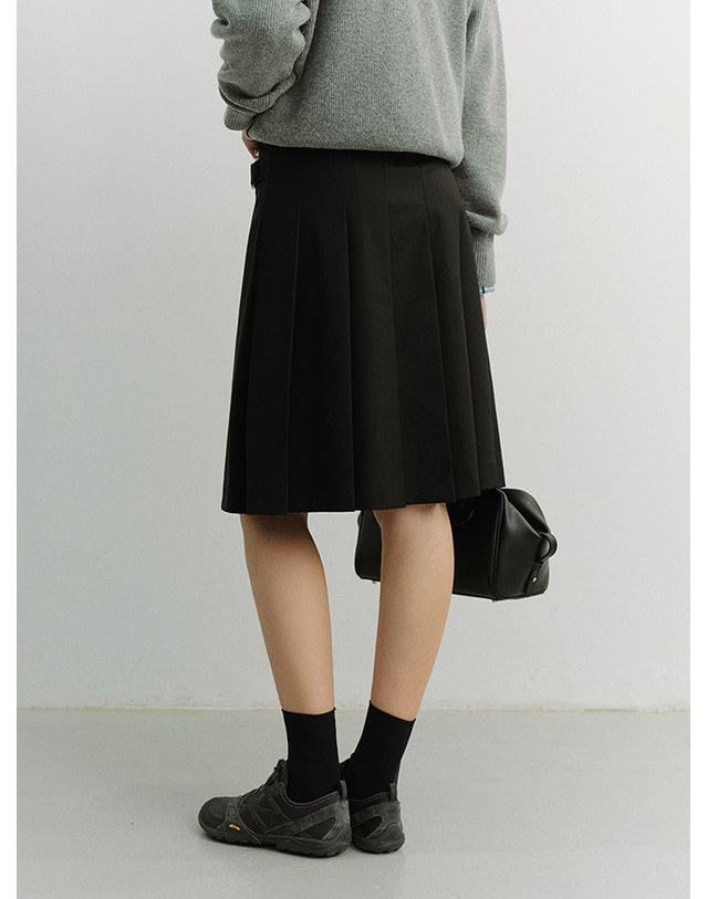 던스트 PLEATS MIDI SKIRT BLACK_UDSK6A203BK 블랙 착용컷