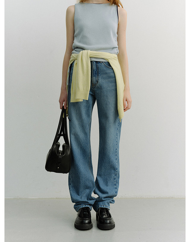 던스트 FULL LENGTH SLIM JEANS CLASSIC BLUE_UDPA6A212B2 블루 착용컷