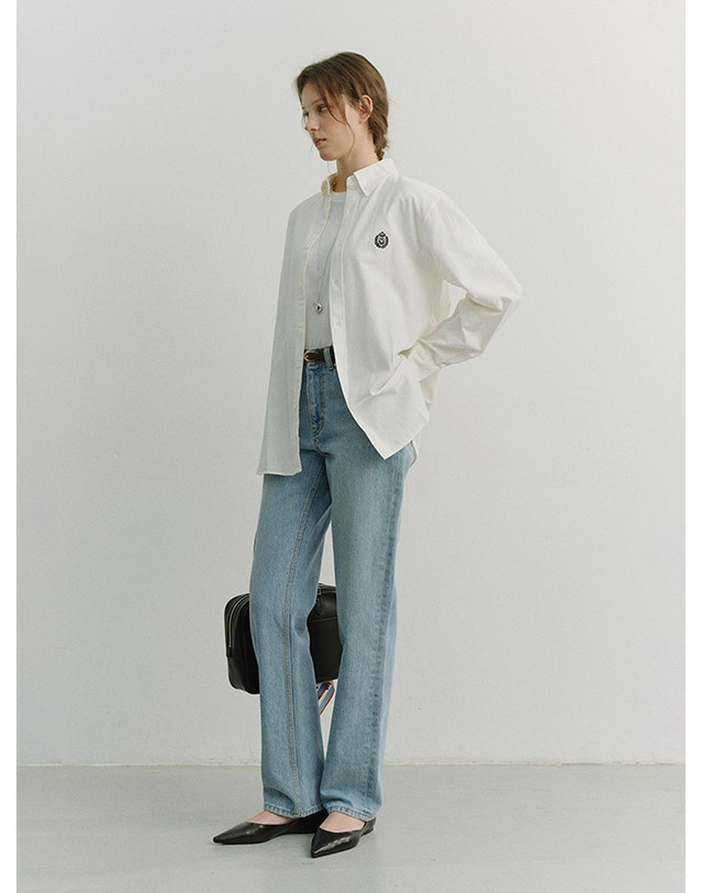 던스트 FULL LENGTH SLIM JEANS LIGHT BLUE_UDPA6A212B1 블루 착용컷
