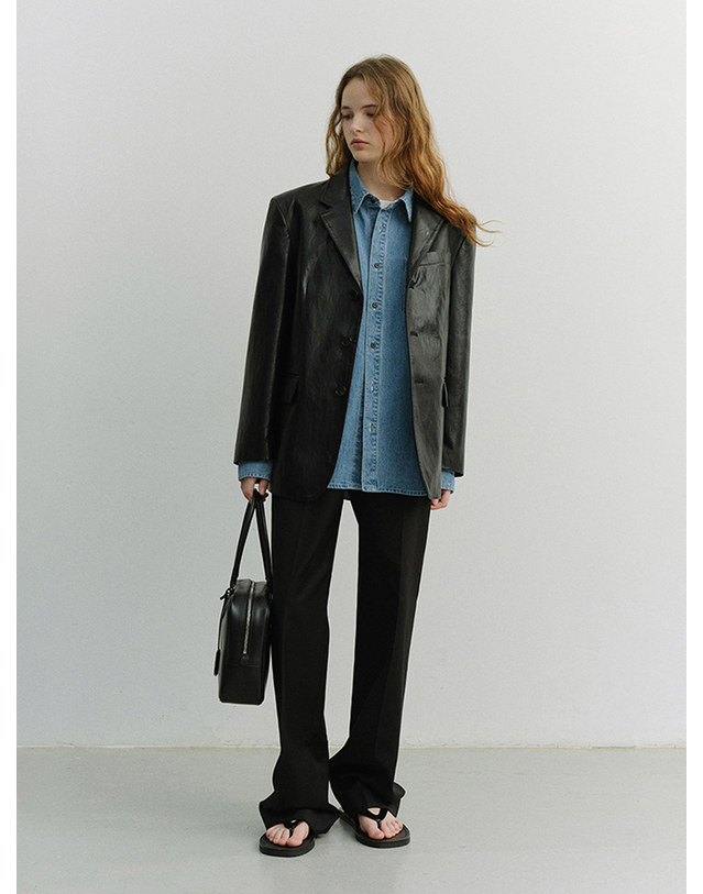 던스트 STRAIGHT SLACKS BLACK_UDPA6A202BK 블랙 착용컷