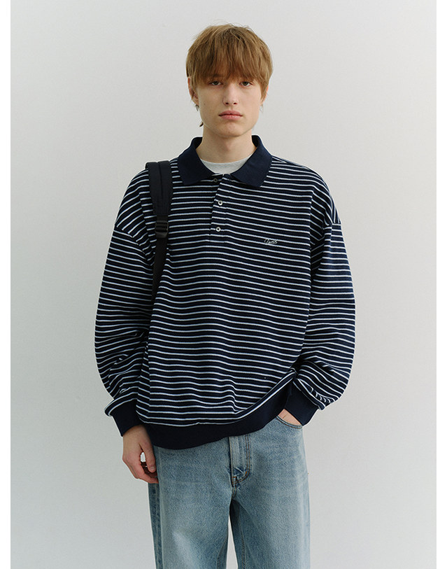 던스트 UNISEX STRIPED LOGO COLLARED T-SHIRT NAVY_UDTS6A120N2 네이비 착용컷