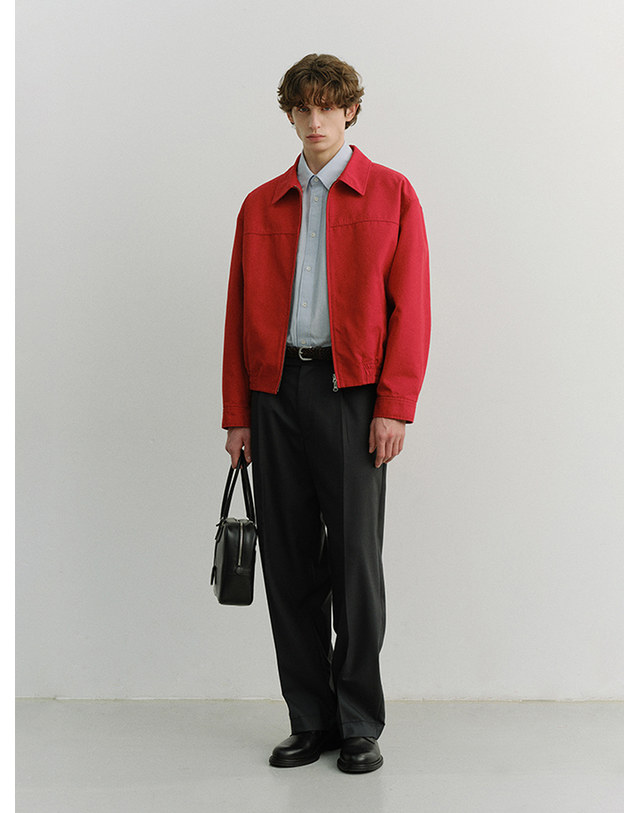 던스트 UNISEX COLLARED BLOUSON JACKET RED_UDJU6A109R2 레드 착용컷