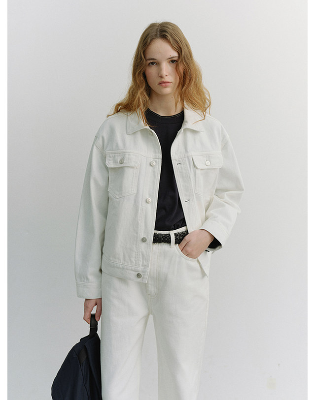 던스트 UNISEX DENIM TRUCKER JACKET IVORY_UDJU6A108IV 아이보리 착용컷
