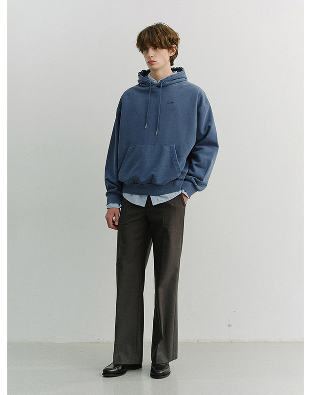 던스트 UNISEX GARMENT DYED HOODIE BLUE_M_UDTS6A113B2 블루 착용컷