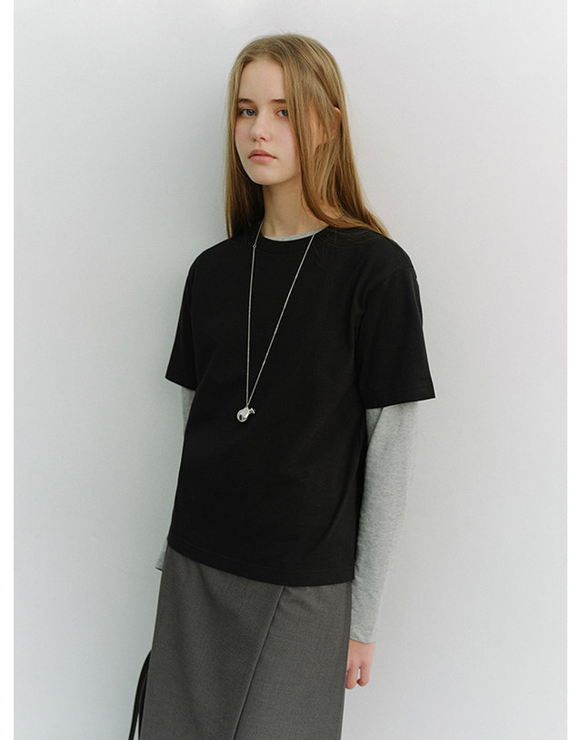 던스트 UNISEX LOOSE T-SHIRT BLACK_M_UDTS6A112BK 블랙 착용컷