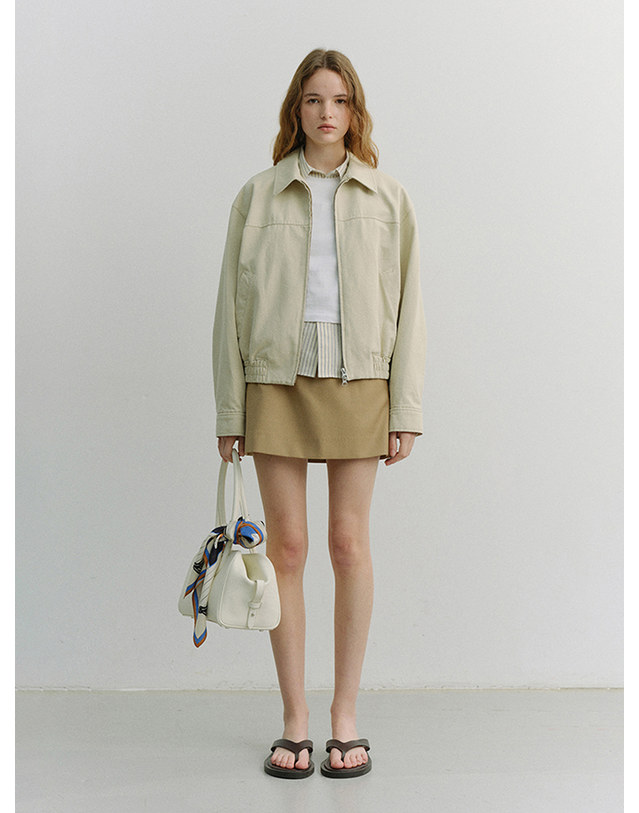 던스트 MICRO MINI SKIRT BEIGE_UDSK6A205I2 베이지 착용컷