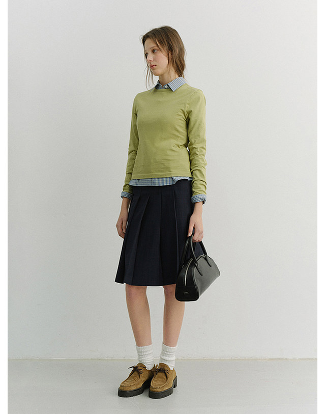 던스트 ESSENTIAL CREW-NECK T-SHIRT OLIVE_UDTS6A202K1 그린 착용컷