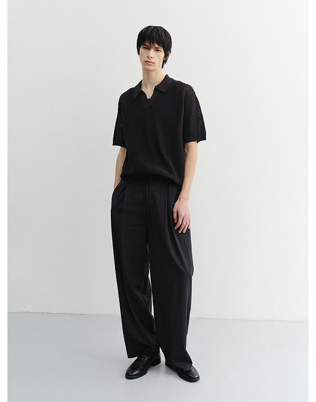 던스트 LOUNGE WOOL SLACKS BLACK STRIPE_M_UDPA6B321BK 블랙 착용컷