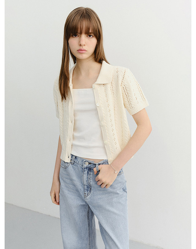 던스트 COLLARED HALF SLEEVE CARDIGAN CREAM_UDSW6B223CR 아이보리 착용컷