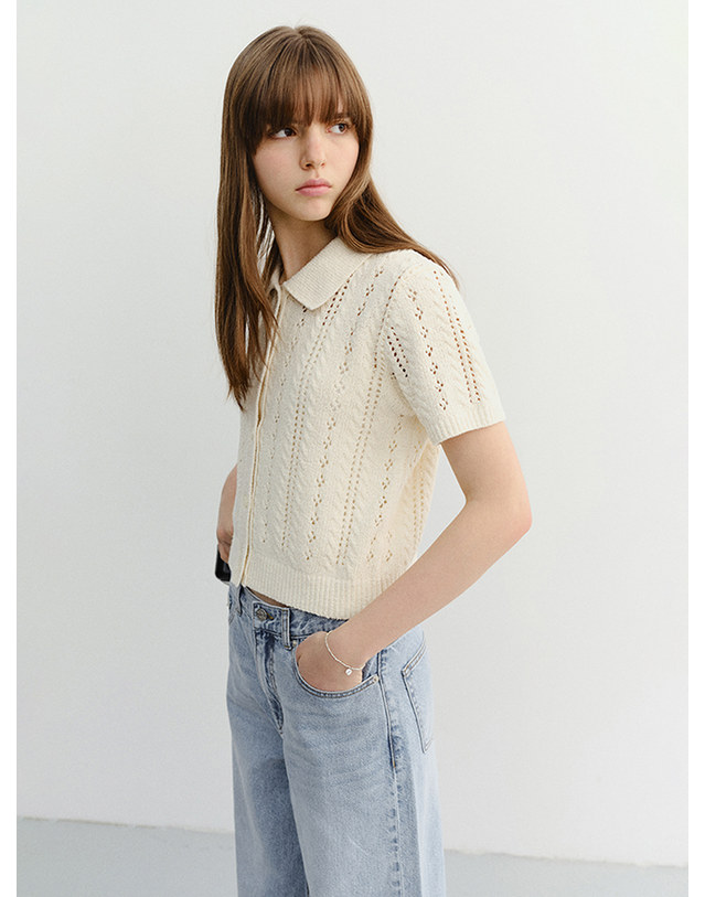 던스트 COLLARED HALF SLEEVE CARDIGAN CREAM_UDSW6B223CR 아이보리 착용컷