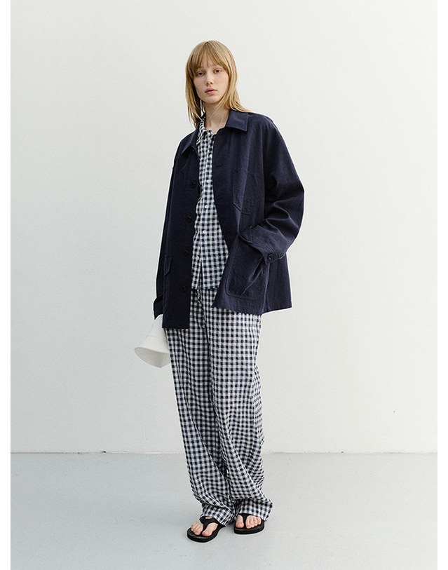 던스트 UNISEX CHORE JACKET NAVY_UDJA6B122N2 네이비 착용컷