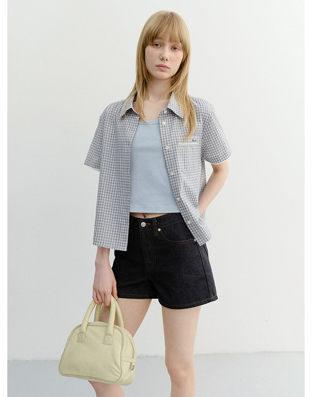 던스트 LACED CHECKED SHIRT BLUE CHECK_UDSH6B231B2 블루 착용컷