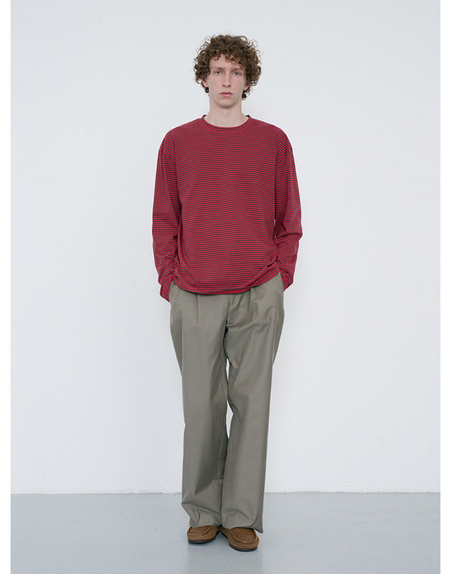 던스트 UNISEX MUTED STRIPED T-SHIRT RED_M_UDTS6C105R2 레드 착용컷