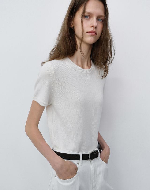 던스트 HALF SLEEVE KNIT TOP IVORY_UDSW6C201IV 아이보리 착용컷