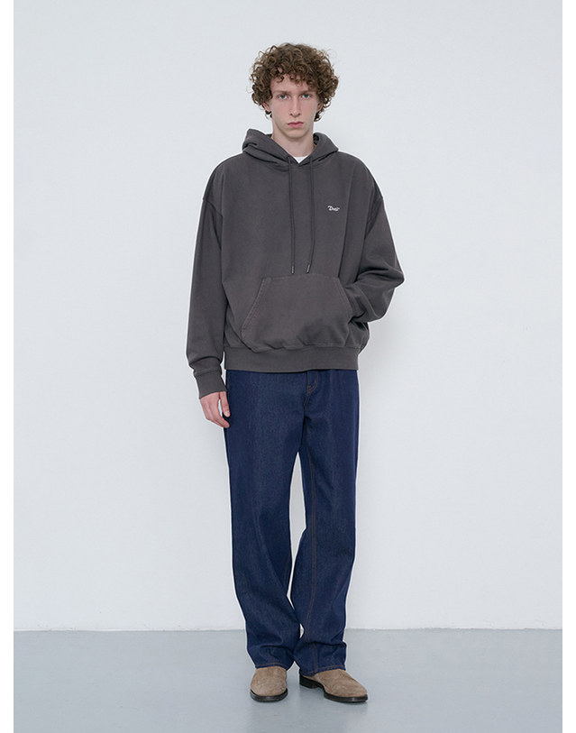 던스트 UNISEX GARMENT DYED HOODIE BLACK_M_UDTS6C114BK 블랙 착용컷