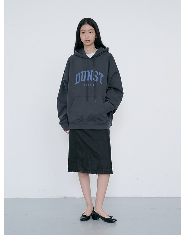 던스트 UNISEX ARCH LOGO HOODIE CHARCOAL GREY_M_UDTS6C111CG 그레이 착용컷