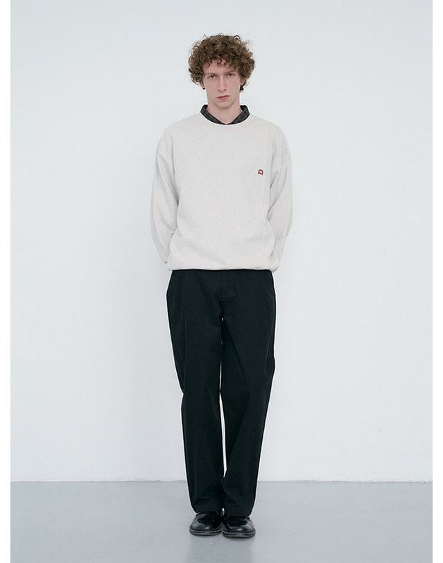 던스트 UNISEX DUNST LOGO CREASE SWEATSHIRT OATMEAL MELANGE_M_UDTS6C103I1 그레이 착용컷