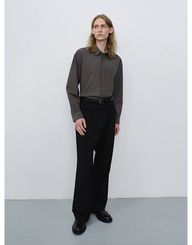던스트 UNISEX REFINED COTTON SHIRT MUSHROOM_M_UDSH6C101CG 그레이 착용컷