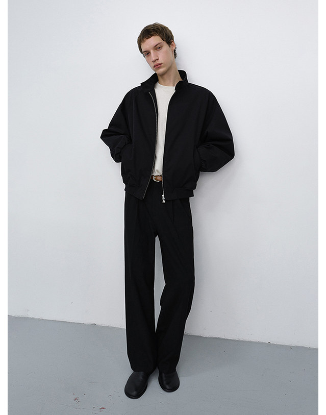 던스트 UNISEX VOLUME HARRINGTON JACKET BLACK_M_UDJU6C110BK 블랙 착용컷