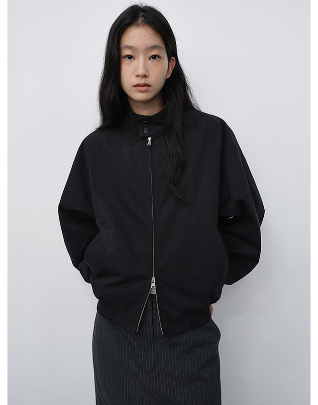 던스트 UNISEX VOLUME HARRINGTON JACKET BLACK_M_UDJU6C110BK 블랙 착용컷