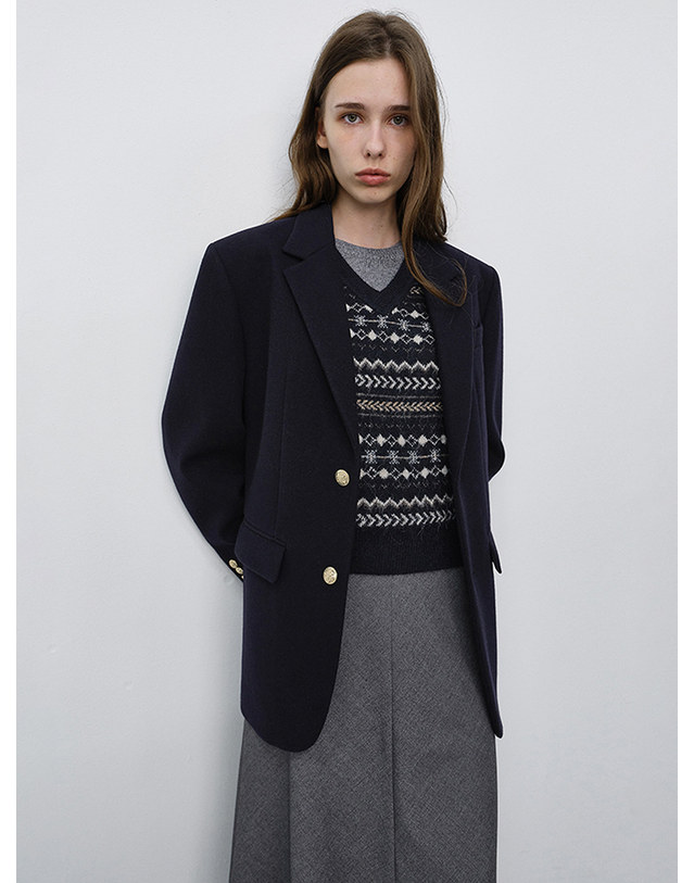던스트 UNISEX CLASSIC 2 BUTTON WOOL BLAZER NAVY_M_UDJA6C107N2 네이비 착용컷