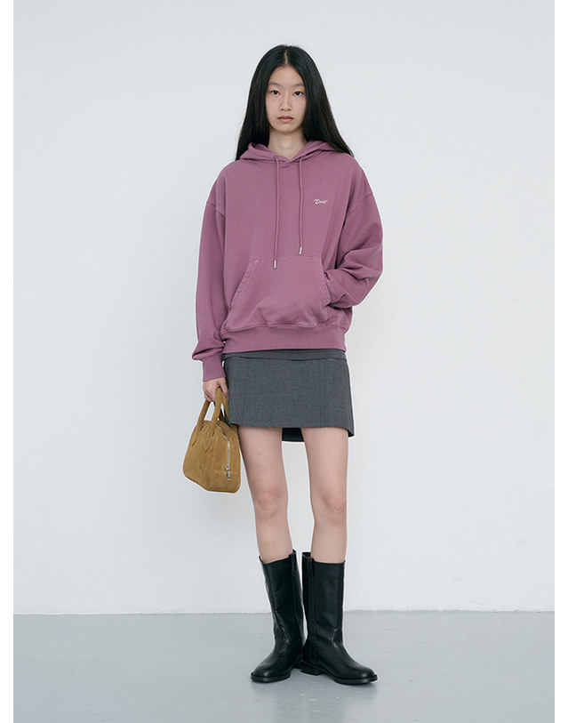 던스트 SUEDE BOSTON TOTE BAG CAMEL_UDBA6F202CM 카멜 착용컷