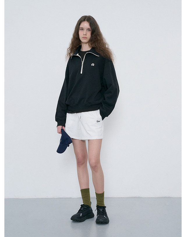 던스트 CLASSIC LOGO SOCKS KHAKI_UDSS6F102E2 그린 착용컷