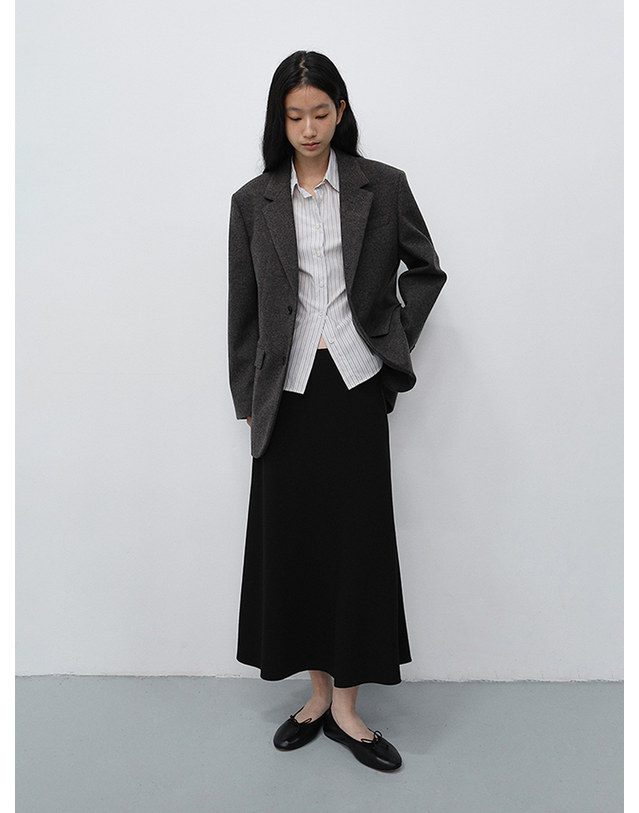 던스트 FLUID LONG SKIRT BLACK_UDSK6C207BK 블랙 착용컷