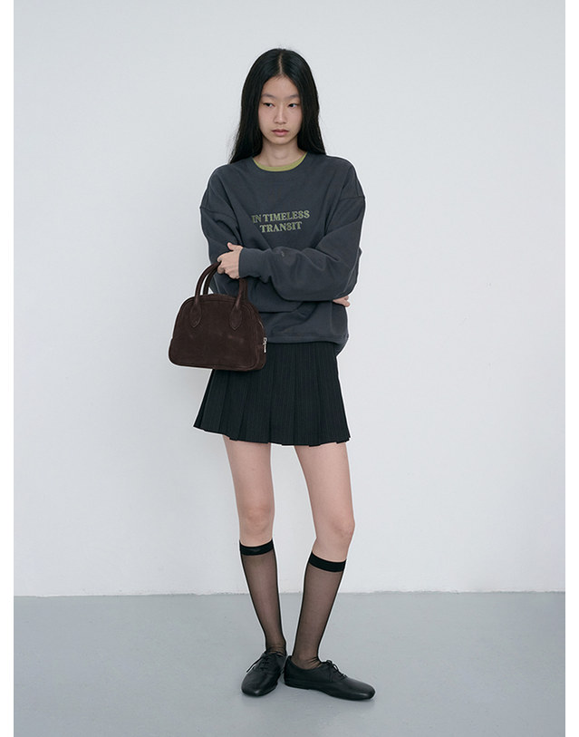 던스트 PLEATS MINI STRIPED SKIRT BLACK STRIPE_UDSK6C203BK 블랙 착용컷