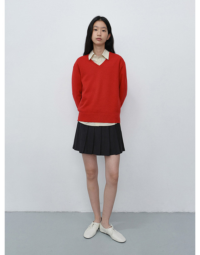 던스트 PLEATS MINI STRIPED SKIRT BLACK STRIPE_UDSK6C203BK 블랙 착용컷