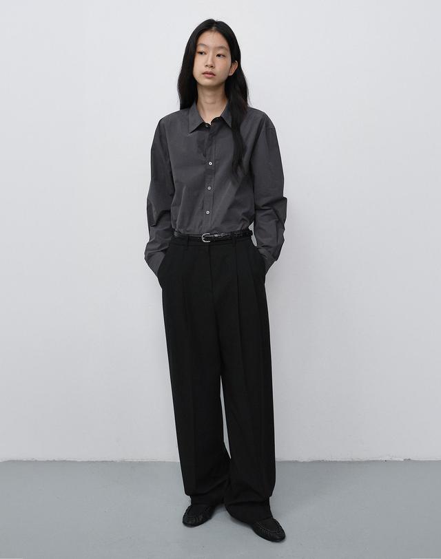 던스트 DOUBLE PLEATED WIDE SLACKS BLACK_UDPA6C213BK 블랙 착용컷