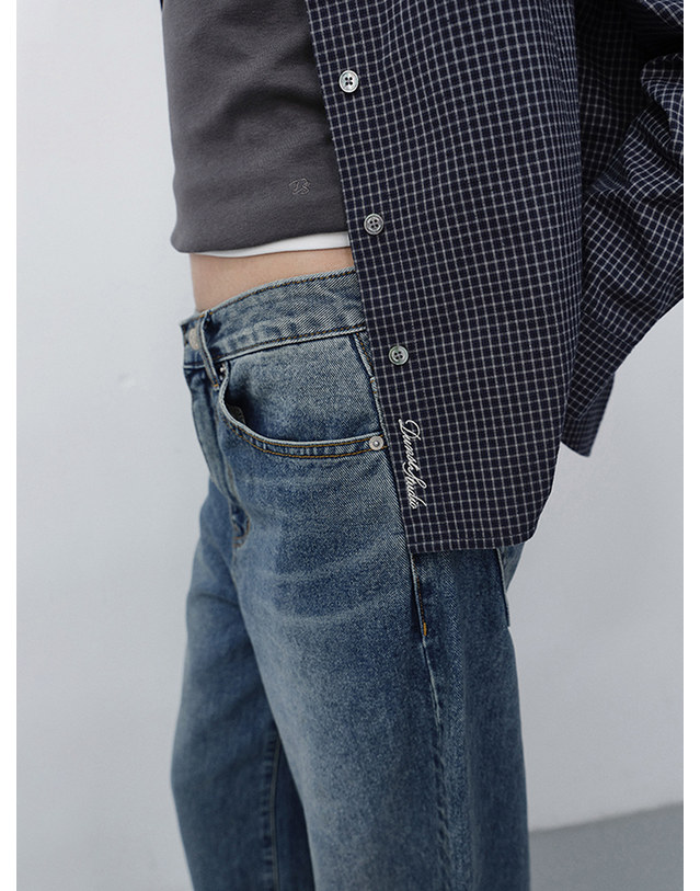 던스트 ESSENTIAL SLIM CHECKED SHIRT BLUE NAVY_UDSH6C201N1 네이비 착용컷