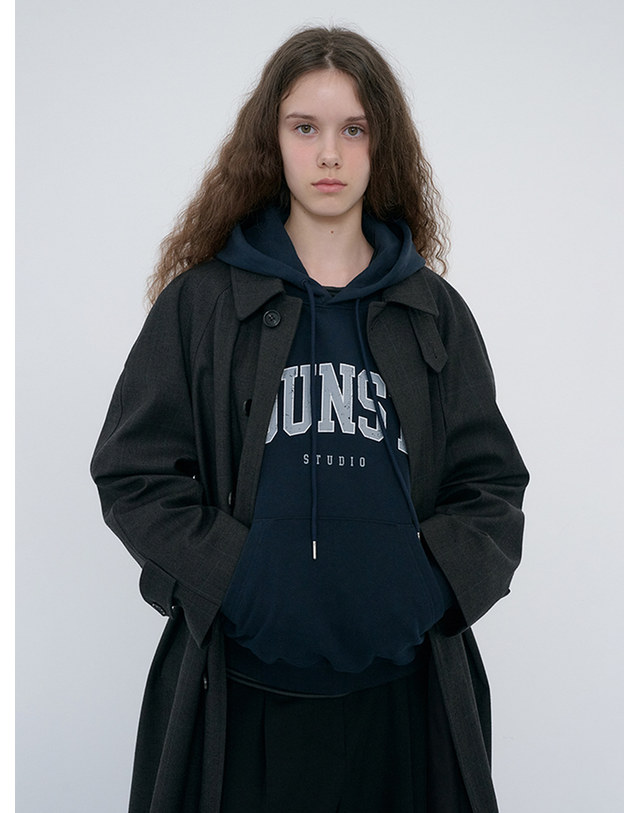 던스트 UNISEX ARCH LOGO HOODIE FRENCH NAVY_UDTS6C111N2 네이비 착용컷