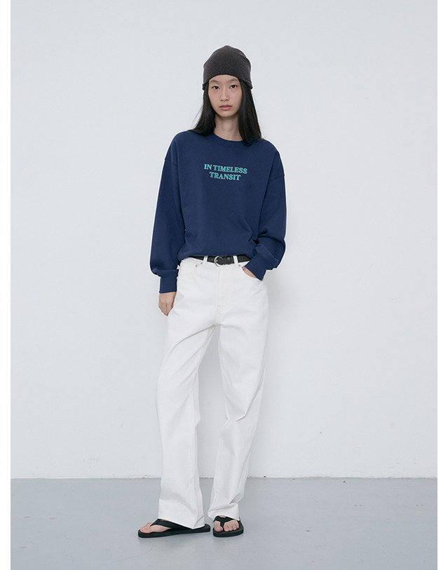 던스트 UNISEX SLOGAN SWEATSHIRT NAVY_UDTS6C109N2 네이비 착용컷