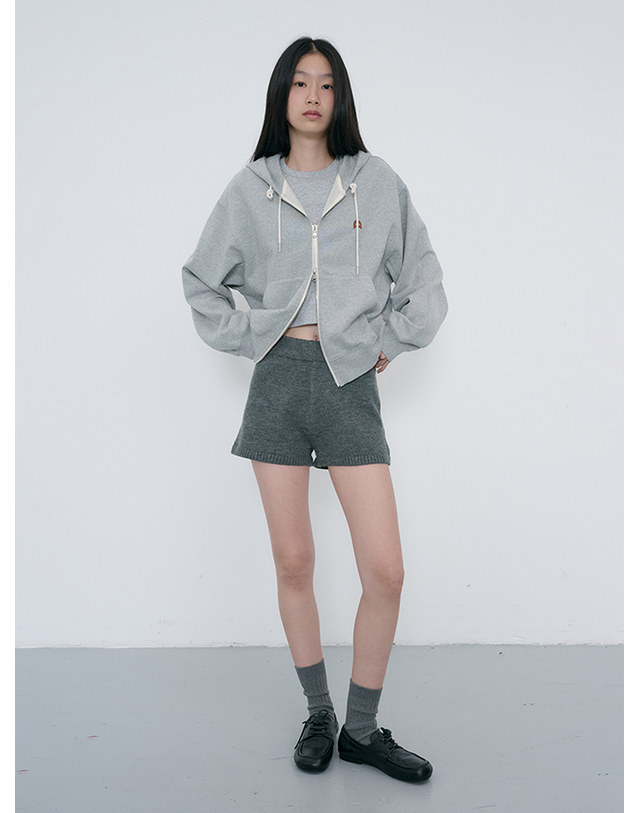 던스트 UNISEX LEATHER LOGO ZIP-UP HOODIE MELANGE GREY_UDTS6C108G2 그레이 착용컷