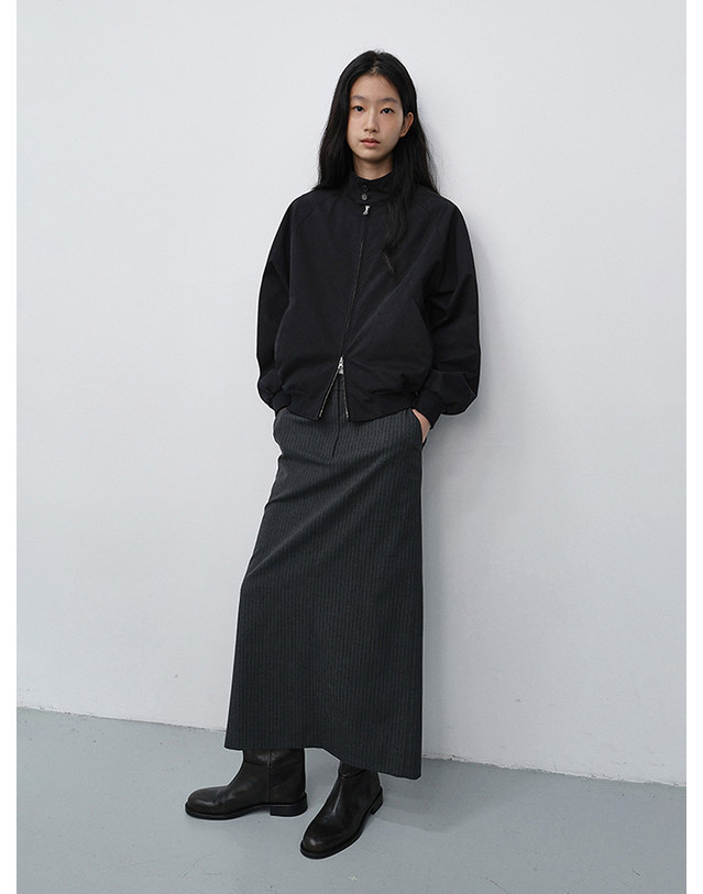 던스트 UNISEX VOLUME HARRINGTON JACKET BLACK_UDJU6C110BK 블랙 착용컷