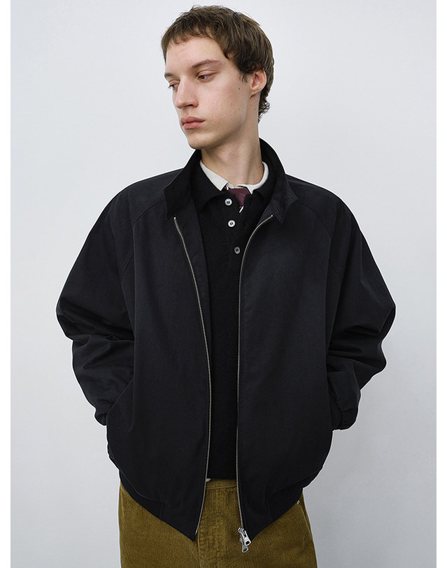 던스트 UNISEX VOLUME HARRINGTON JACKET BLACK_UDJU6C110BK 블랙 착용컷