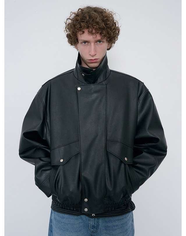 던스트 UNISEX CROPPED LEATHER BLOUSON BLACK_UDJU6C108BK 블랙 착용컷