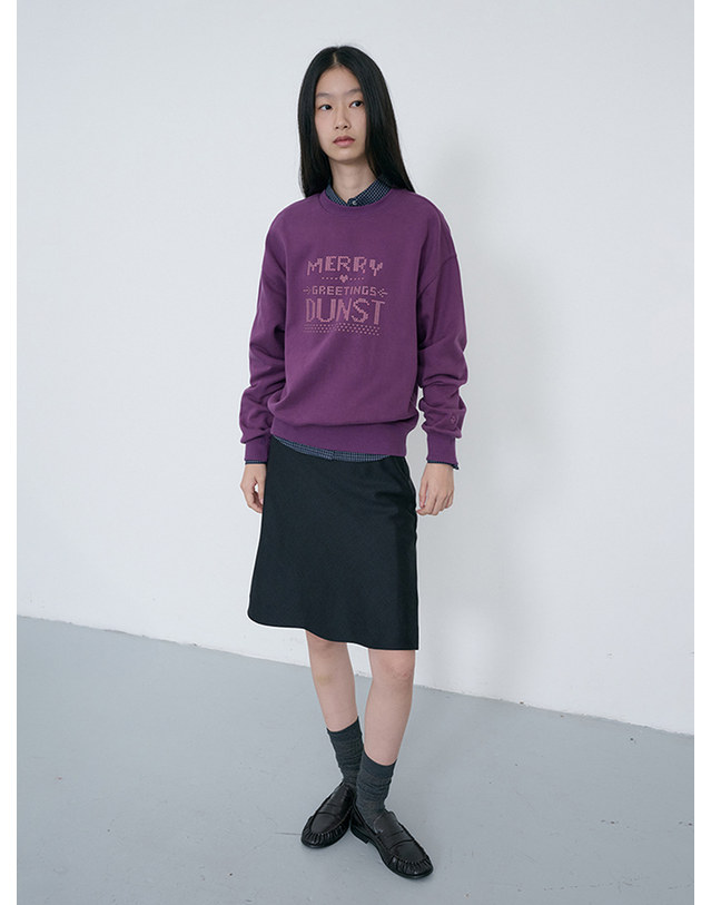 던스트 UNISEX PIXEL SWEATSHIRT PURPLE_M_UDTS6C113U1 퍼플 착용컷