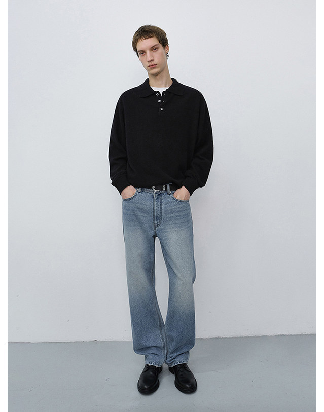 던스트 UNISEX COLLARED SWEATER BLACK_M_UDSW6C112BK 블랙 착용컷