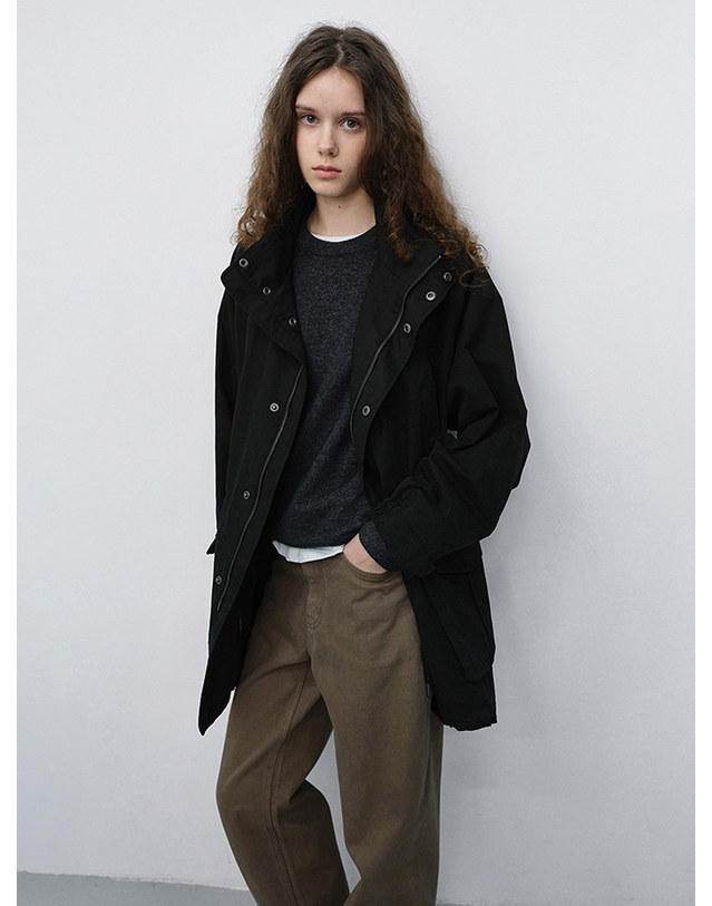던스트 UNISEX MODERN FIELD JACKET BLACK_M_UDJU6C109BK 블랙 착용컷
