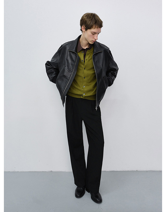 던스트 UNISEX STAND COLLARED LEATHER BLOUSON BLACK_M_UDJU6C103BK 블랙 착용컷