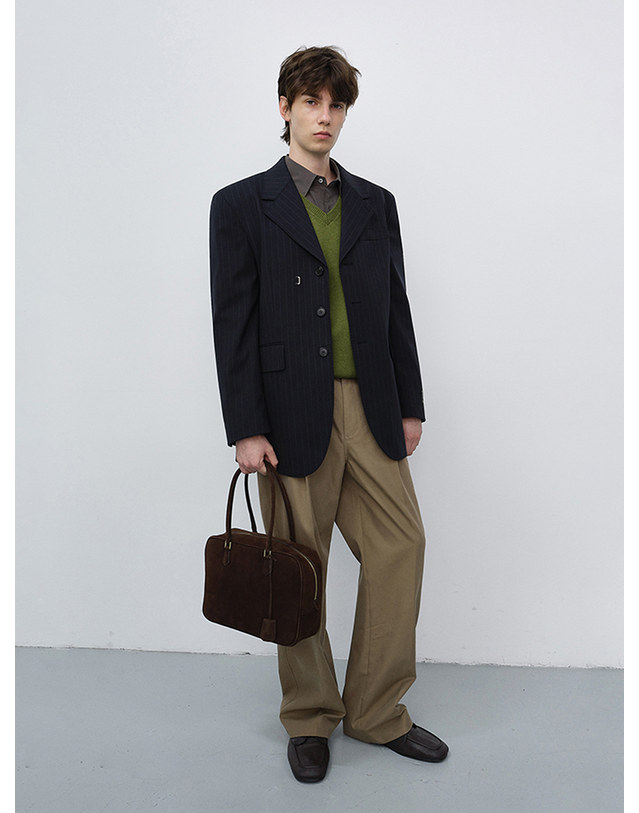 던스트 UNISEX REFINED MASCULINE WOOL BLAZER NAVY STRIPE_M_UDJA6C105N2 네이비 착용컷