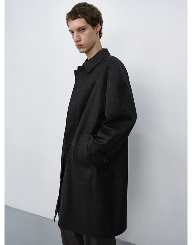 던스트 UNISEX H-LINE WOOL MAC COAT BROWN CHECK_M_UDTR6C101W2 브라운 착용컷