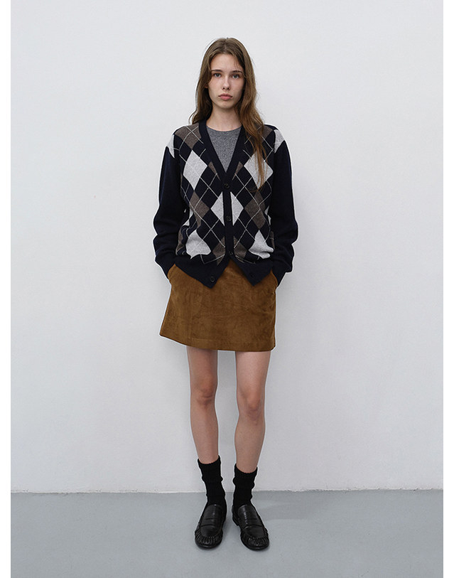 던스트 SUEDE MINI SKIRT BROWN_UDSK6C202W2 브라운 착용컷